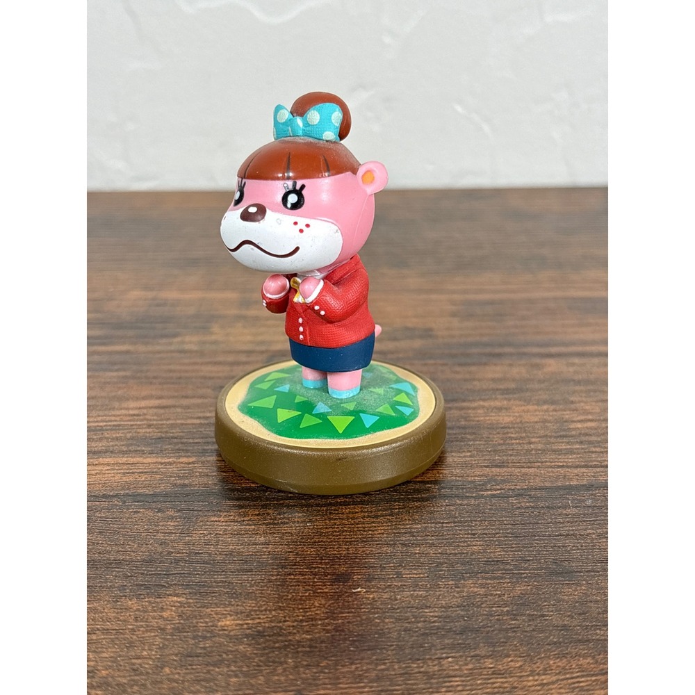 Nintendo Animal Crossing Lottie Amiibo Figure NVL-025 Pink Otter Collectible